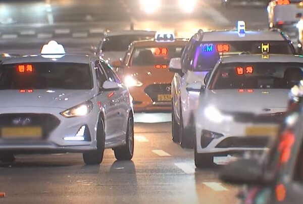 서울시의 택시 기본요금이 내년 2월부터 3800원에서 4800원으로 1000원 오른다. (사진=유튜브 캡처)
